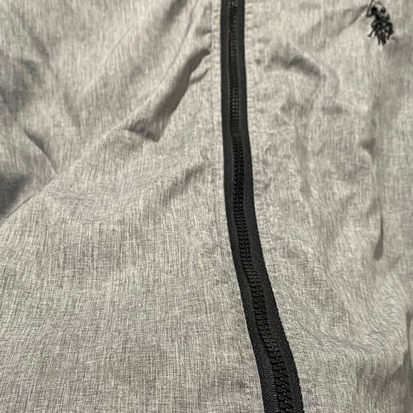 U.S. POLO ASSN grey windbreaker lightweight jacket - Picture 15 of 16